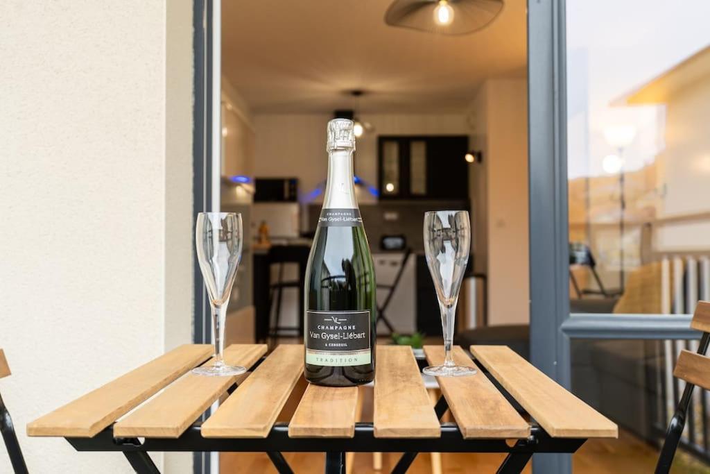 Apartment T2 De Standing Au Coeur De L Avenue De Champagne Epernay